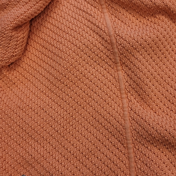 Post practice sweater - Picture 8 of 8